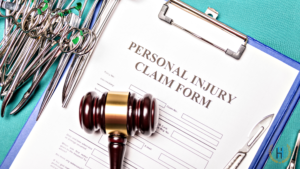 The Benefits and Drawbacks of Personal Injury Claim vs. Lawsuit